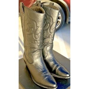 Dream Pairs Women's Sz. 9.5 Cowboy Boots Mid Calf Music Festival Western Black